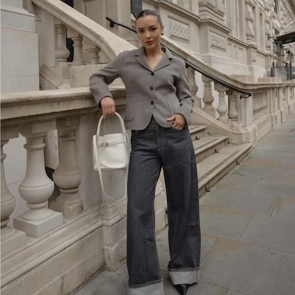 ZARA BLOGGER FAVORITE DOUBLE FACED FITTED BLAZER - Picture 3 of 9